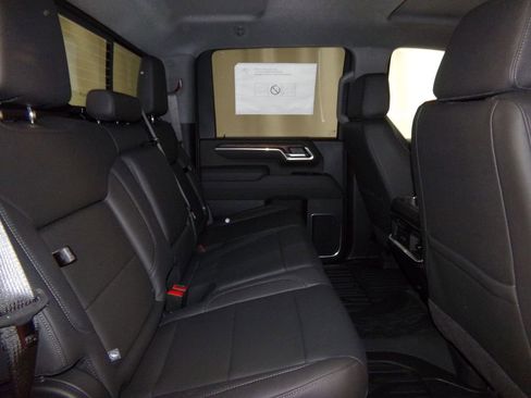 New 2026 GMC Sierra 2500 SLT w/ SLT Premium Package image 10