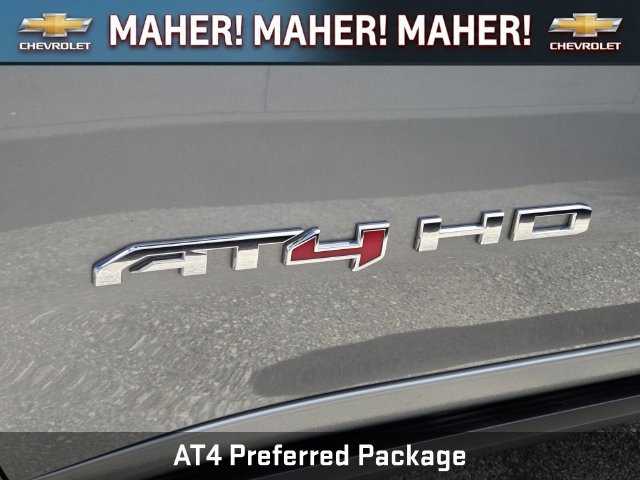 Used 2025 GMC Sierra 2500 AT4 w/ Technology Package AWD/4WD image 6