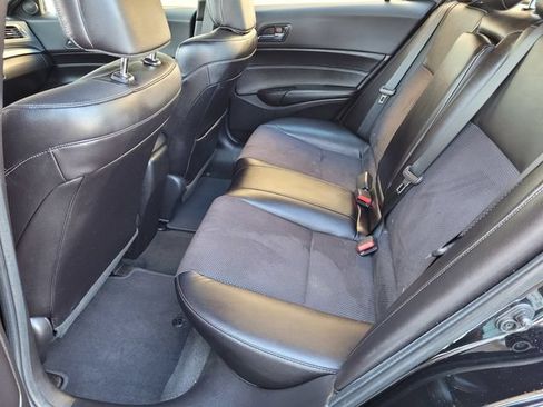 Used 2018 Acura ILX FWD image 18