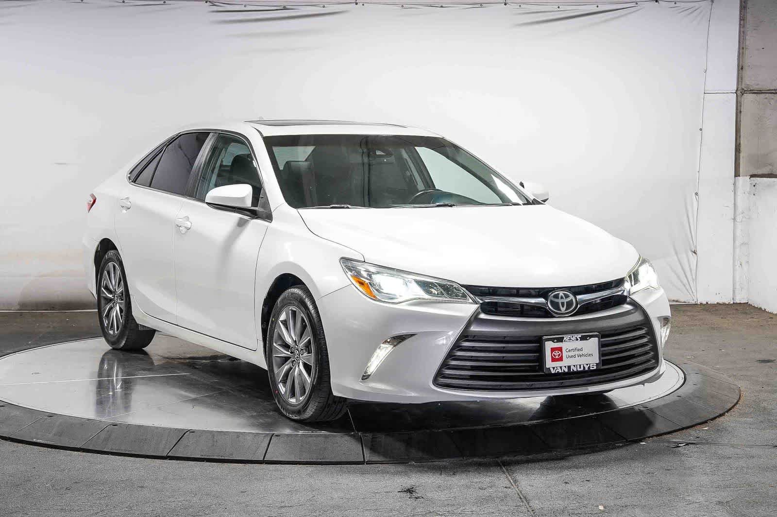 Certified 2016 Toyota Camry XLE w/ Advanced Technology Package FWD image 6