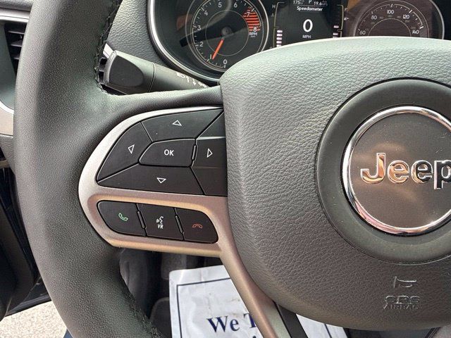 Used 2022 Jeep Cherokee Latitude AWD/4WD image 21