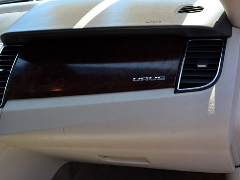 Used 2011 Ford Taurus Limited w/ 303A Rapid Spec Order Code image 16