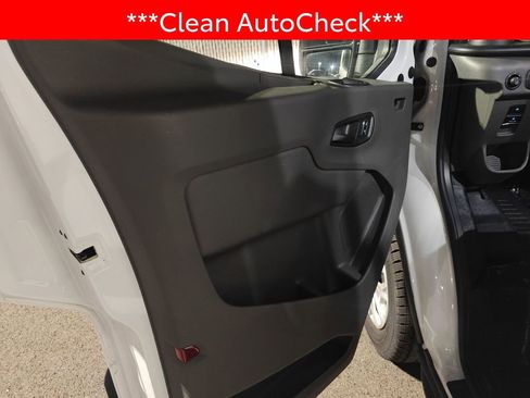 Used 2023 Ford E-Transit Medium Roof image 4