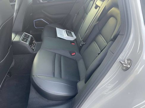 Used 2022 Porsche Panamera 4S image 25
