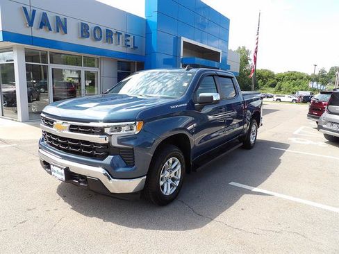 Certified 2024 Chevrolet Silverado 1500 LT AWD/4WD image 1