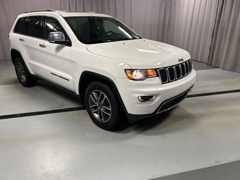 Used 2020 Jeep Grand Cherokee Limited AWD/4WD image 1