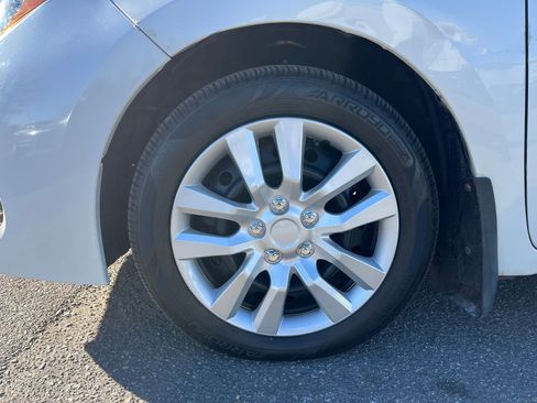 Used 2018 Toyota Corolla LE image 10