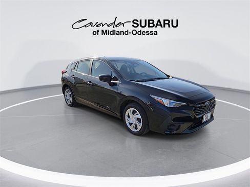 Used 2025 Subaru Impreza 2.0i image 2