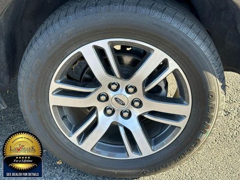 Used 2023 Ford Expedition Limited AWD/4WD image 23