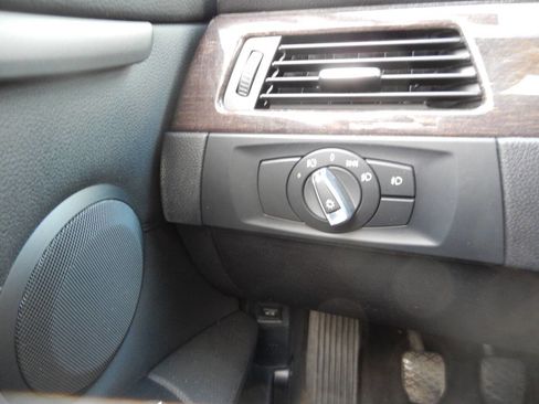 Used 2013 BMW 328i xDrive Coupe image 38