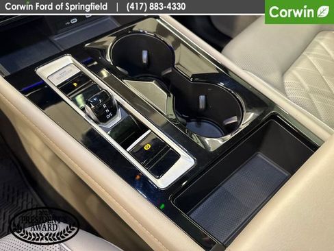 Used 2024 Volkswagen Atlas SEL Premium R-Line image 27