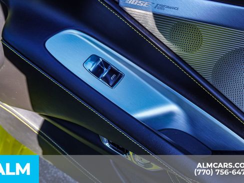 Used 2022 Chevrolet Corvette Stingray w/ Z51 Performance Package image 23