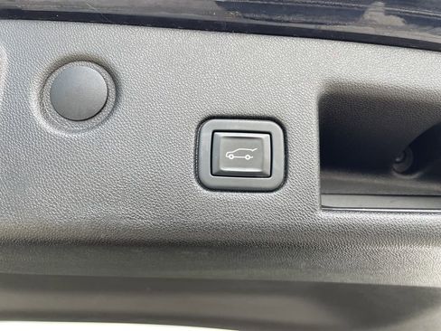 Used 2020 Chevrolet Equinox LT image 46