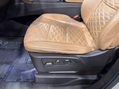 Used 2021 Cadillac Escalade ESV Premium Luxury w/ Driver Assist Tech Package image 20