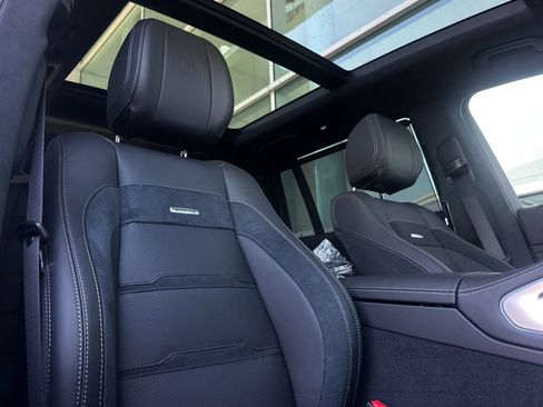 New 2026 Mercedes-Benz GLS 63 AMG 4MATIC image 32