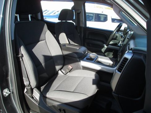 Used 2018 Chevrolet Silverado 1500 LT w/ All Star Edition image 18