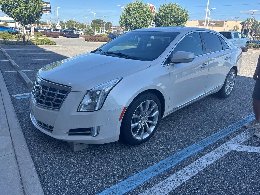 Used 2015 Cadillac XTS Luxury FWD image 1