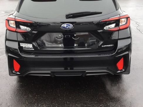 Used 2024 Subaru Impreza 2.0i Sport image 3