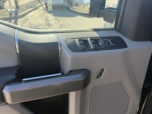 Used 2019 Ford F250 XLT image 9