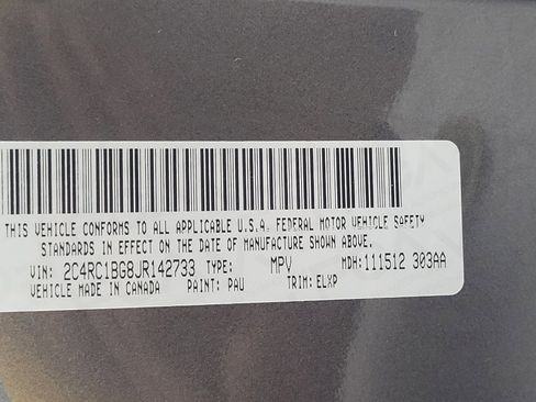 Used 2018 Chrysler Pacifica Touring-L FWD image 33