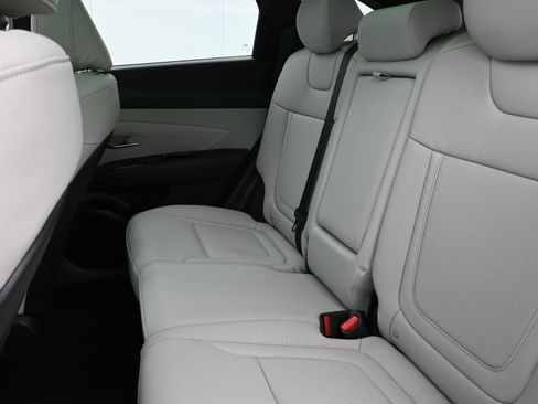 Certified 2025 Hyundai Tucson Limited image 22