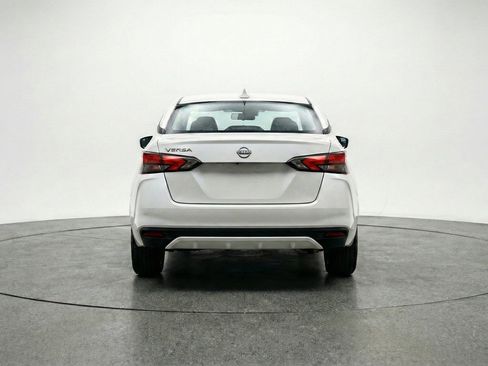 Used 2025 Nissan Versa SV FWD image 7