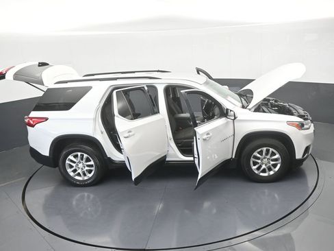 Used 2019 Chevrolet Traverse LT FWD image 69