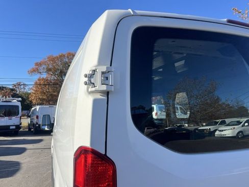 Used 2015 Ford Transit 150 Base image 9