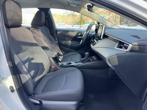 Used 2021 Toyota Corolla LE w/ Carpet Mat Package (TMS) image 21