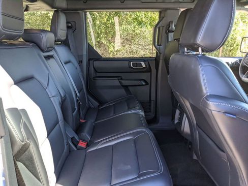 New 2025 Ford Bronco Outer Banks image 24