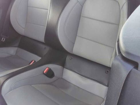 Used 2024 Ford Mustang Premium image 9