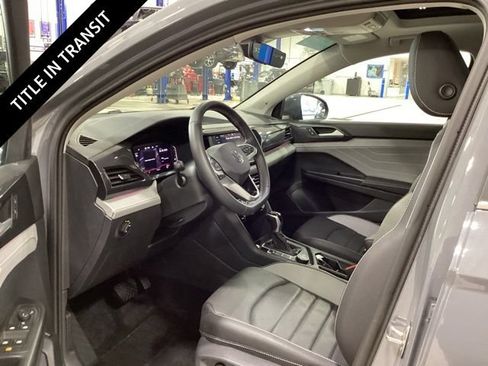Used 2024 Volkswagen Taos SEL AWD/4WD image 10