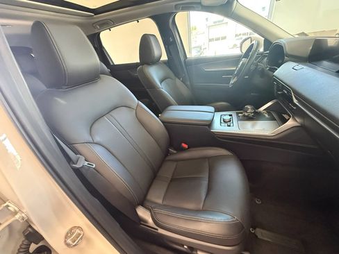 Used 2024 MAZDA CX-90 Plug-In Hybrid w/ Premium Pkg AWD/4WD image 17