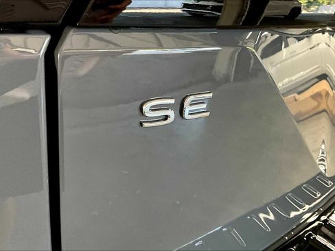 New 2026 Volkswagen Atlas Peak Edition image 25