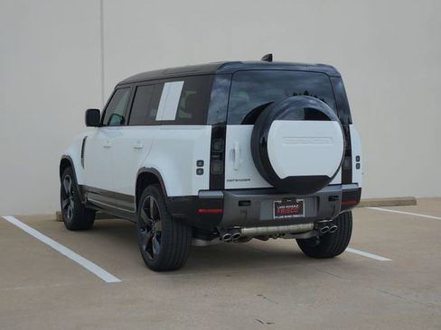 New 2026 Land Rover Defender 110 V8 image 3