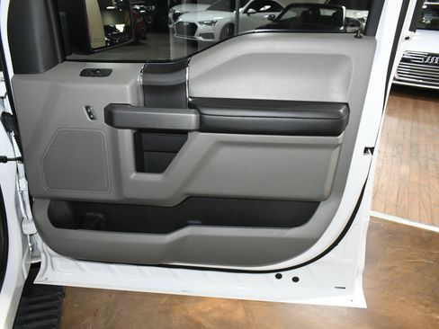 Used 2019 Ford F150 XLT image 44