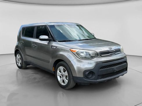 Used 2017 Kia Soul FWD image 7