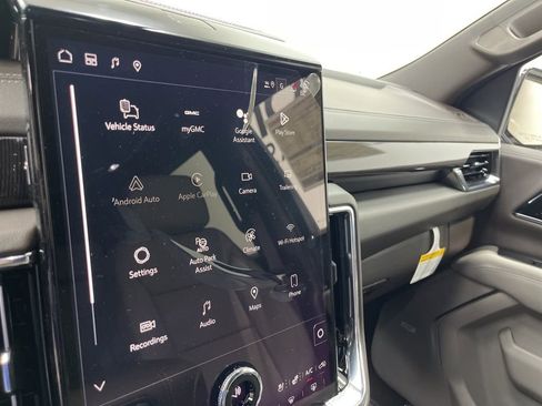 New 2026 GMC Yukon Elevation image 19