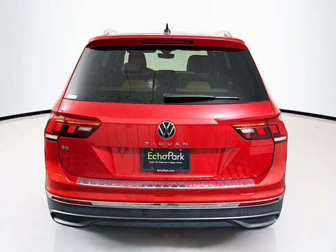 Used 2023 Volkswagen Tiguan SE FWD image 7