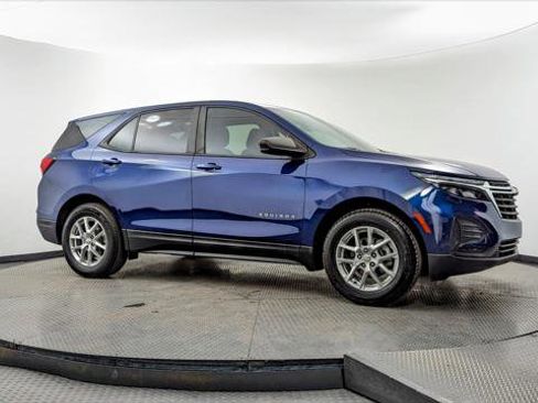 Used 2023 Chevrolet Equinox LS w/ LS Convenience Package image 11