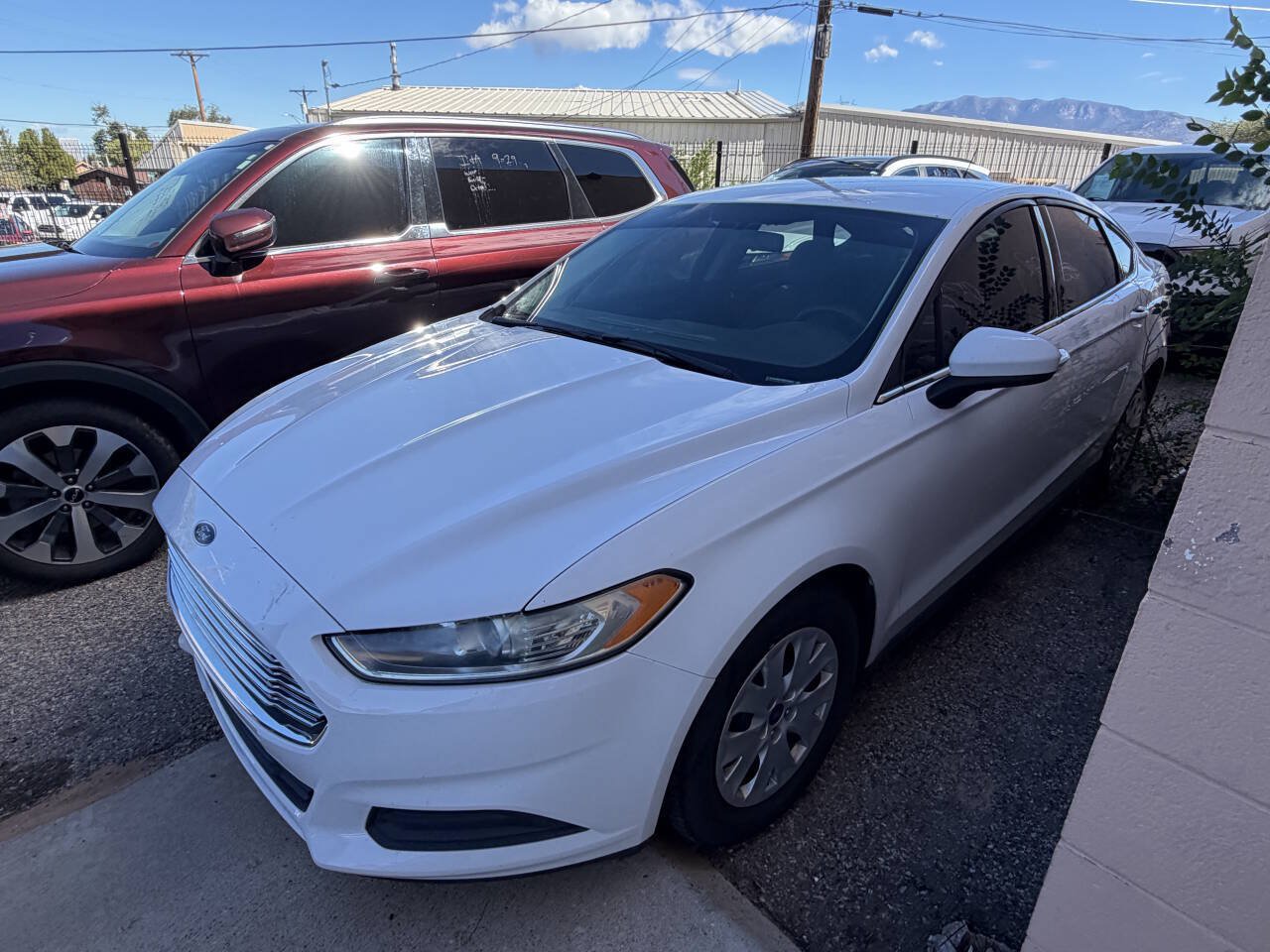 Used 2014 Ford Fusion S FWD image 4