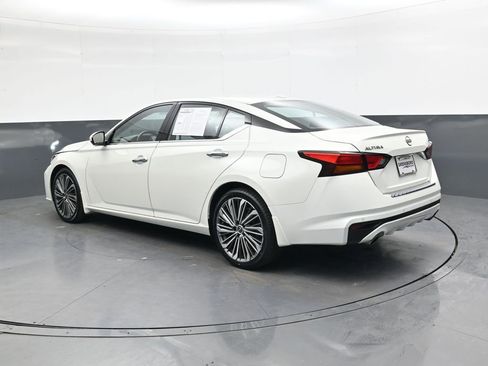 Used 2023 Nissan Altima 2.5 SL image 6