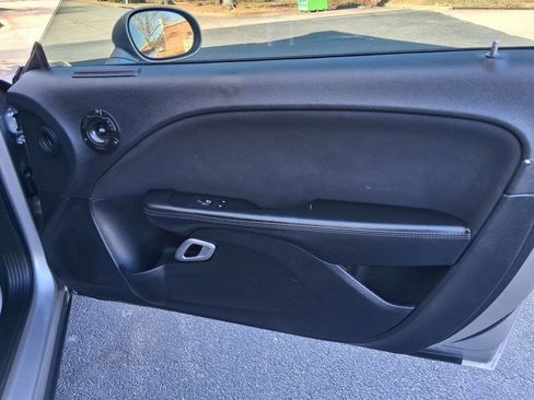 Used 2016 Dodge Challenger SXT image 23