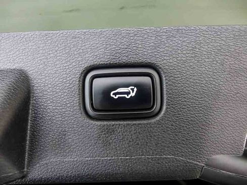 Used 2025 Kia Sportage X-Line w/ Premium Package AWD/4WD image 29