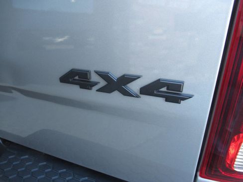 Used 2020 RAM 1500 Classic Warlock AWD/4WD image 15