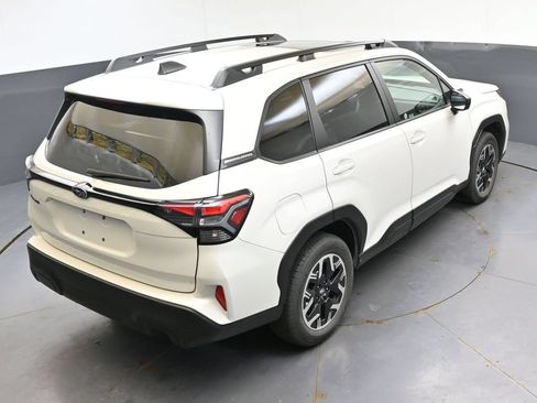 Used 2025 Subaru Forester Premium AWD/4WD image 40