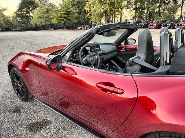 New 2026 MAZDA MX-5 Miata Club w/ Brembo/BBS/Recaro Package RWD image 22