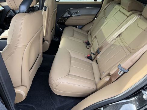 New 2026 Land Rover Range Rover Sport SE image 12