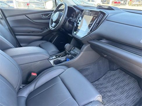 Used 2025 Subaru Ascent Bronze Edition image 17