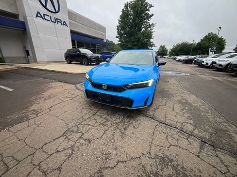 Used 2025 Honda Civic Sport image 26